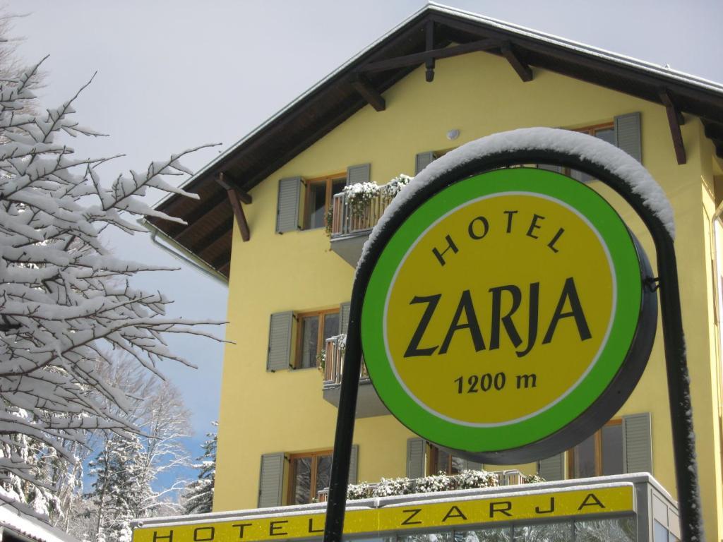 Hotel Zarja Hocko Pohorje Luaran gambar